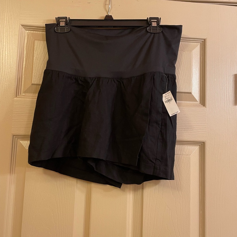 Old Navy Maternity Black Skort, Linen/Viscose Bottom, NWT,‎ Size Small